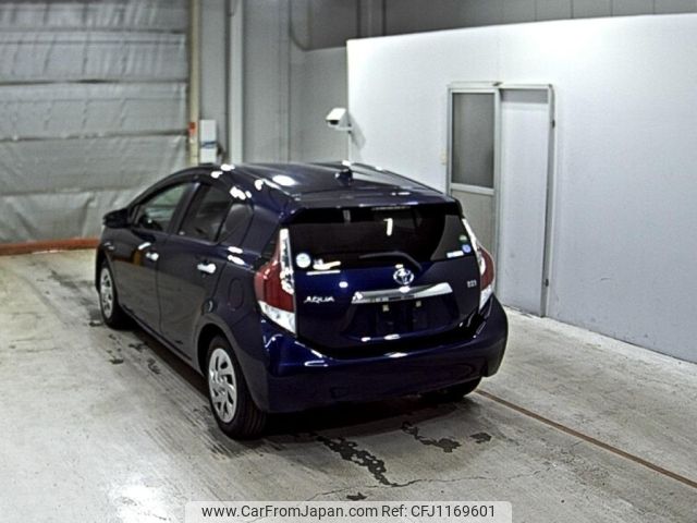 toyota aqua 2016 -TOYOTA--AQUA NHP10-6538699---TOYOTA--AQUA NHP10-6538699- image 2