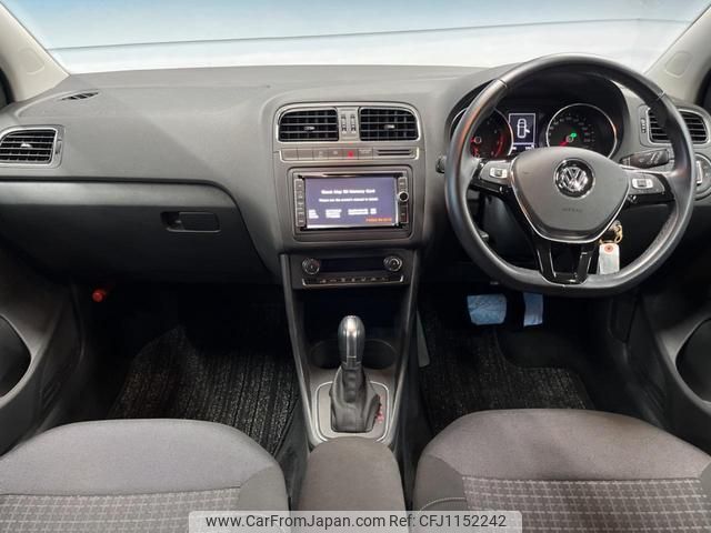 volkswagen polo 2017 quick_quick_6RCJZ_WVWZZZ6RZHU103965 image 2
