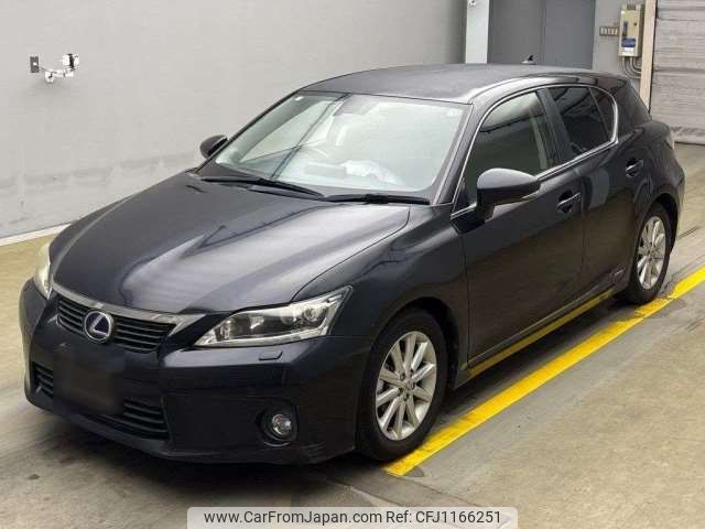 lexus ct 2011 -LEXUS--Lexus CT DAA-ZWA10--ZWA10-2037835---LEXUS--Lexus CT DAA-ZWA10--ZWA10-2037835- image 1