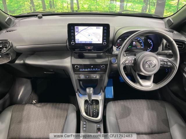 toyota yaris-cross 2022 CFJ1792483 image 2