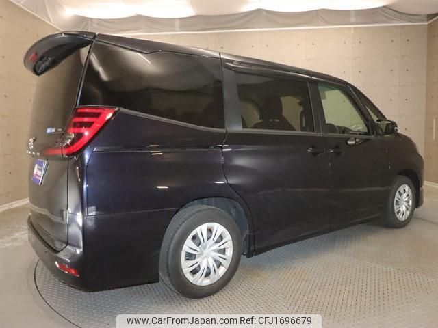 toyota noah 2023 CFJ1696679 image 2