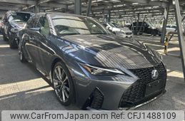 lexus is 2022 CFJ1488109