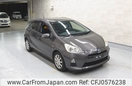 toyota aqua 2013 -TOYOTA--AQUA NHP10-6189241---TOYOTA--AQUA NHP10-6189241-