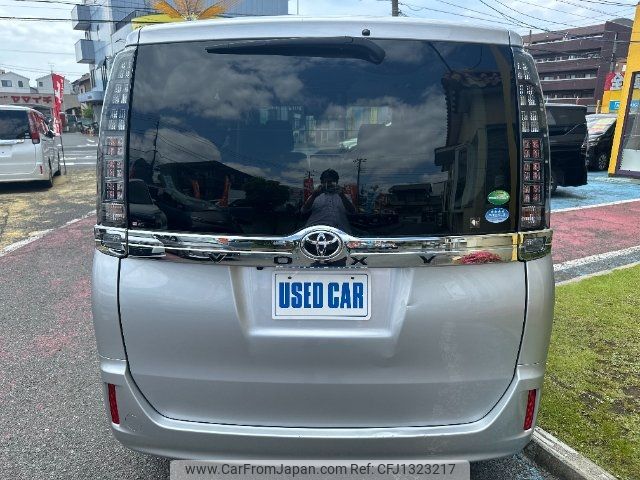 toyota voxy 2016 -TOYOTA--Voxy ZRR80G--0274095---TOYOTA--Voxy ZRR80G--0274095- image 2