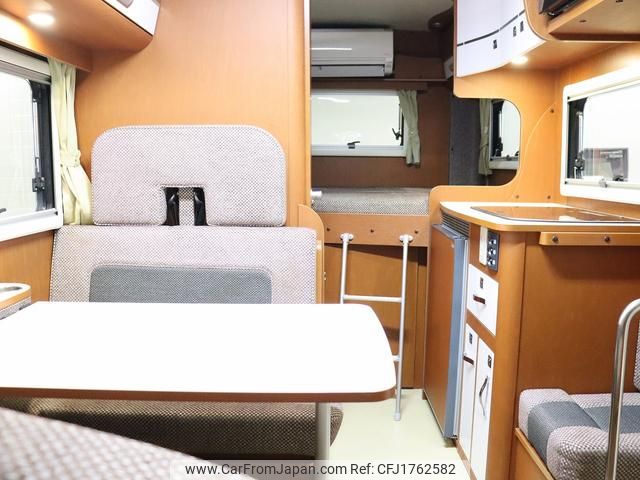 toyota camroad 2019 CFJ1762582 image 2