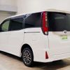 toyota noah 2014 U00029882588 image 4