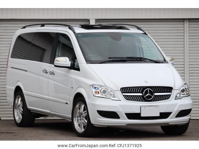 mercedes-benz v-class 2013 quick_quick_639350A_WDF63981323818031 image 1
