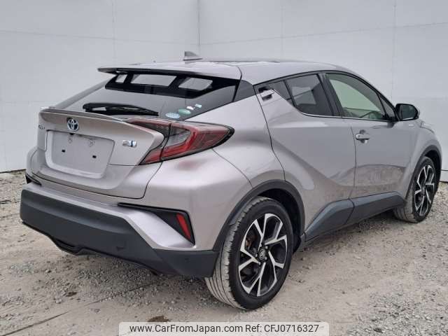 toyota c-hr 2017 -TOYOTA--C-HR DAA-ZYX10--ZYX10-2013738---TOYOTA--C-HR DAA-ZYX10--ZYX10-2013738- image 2