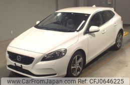 volvo v40 2016 -VOLVO--Volvo V40 MD4204T-YV1MVA8RDG2330009---VOLVO--Volvo V40 MD4204T-YV1MVA8RDG2330009-