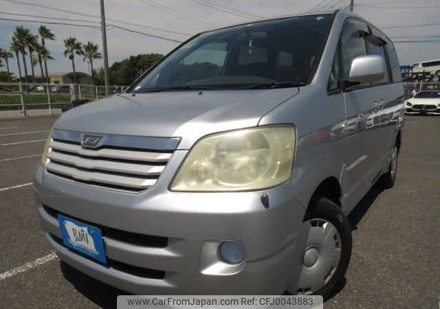 toyota noah 2003 REALMOTOR_Y2024070249A-12 image 1