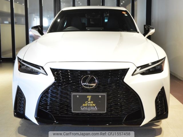 lexus is 2023 CFJ1557458 image 2