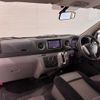 nissan nv350-caravan-van 2016 CFJ1675538 image 6