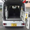 suzuki every 2017 CFJ1682454 image 11