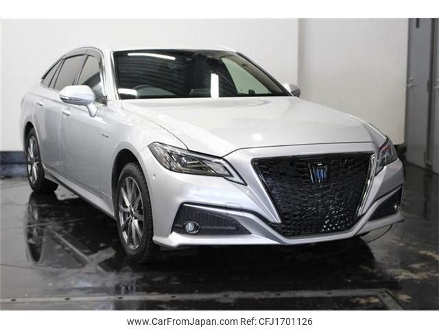 toyota crown 2020 CFJ1701126 image 2