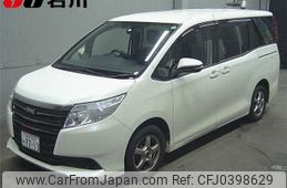 toyota noah 2016 -TOYOTA 【金沢 500ﾈ7713】--Noah ZRR80G--0212451---TOYOTA 【金沢 500ﾈ7713】--Noah ZRR80G--0212451-