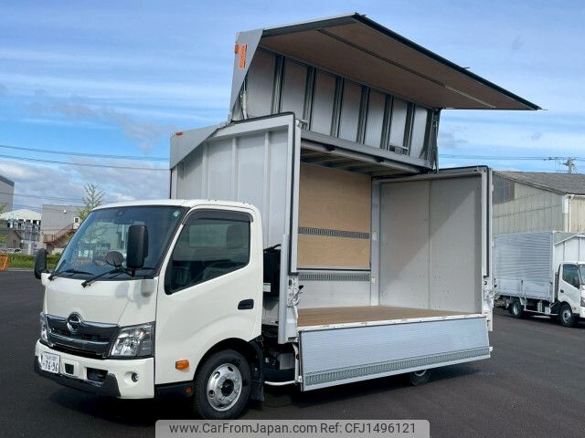 hino dutro 2024 -HINO--Hino Dutoro 2KG-XZU712M--XZU712-0017563---HINO--Hino Dutoro 2KG-XZU712M--XZU712-0017563- image 1