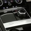 land-rover range-rover-velar 2019 quick_quick_DBA-LY2XCB_SALYA2AX6KA232079 image 10