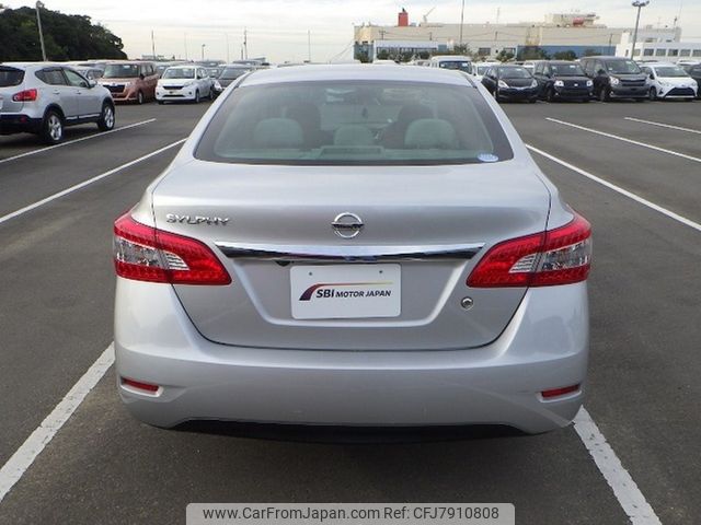 nissan bluebird-sylphy 2013 506357424 image 2