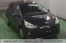 toyota aqua 2013 -TOYOTA--AQUA NHP10--2274330---TOYOTA--AQUA NHP10--2274330-