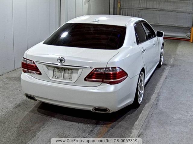 toyota crown 2011 CFJ0067319 image 2