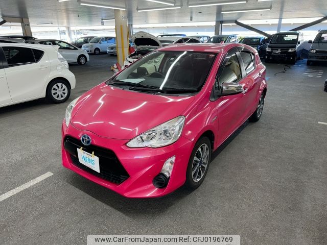 toyota aqua 2015 AF-NHP10-2483600 image 1