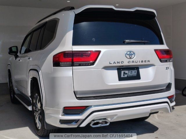 toyota land-cruiser-wagon 2023 CFJ1695404 image 2