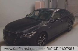 toyota crown 2018 CFJ1607985