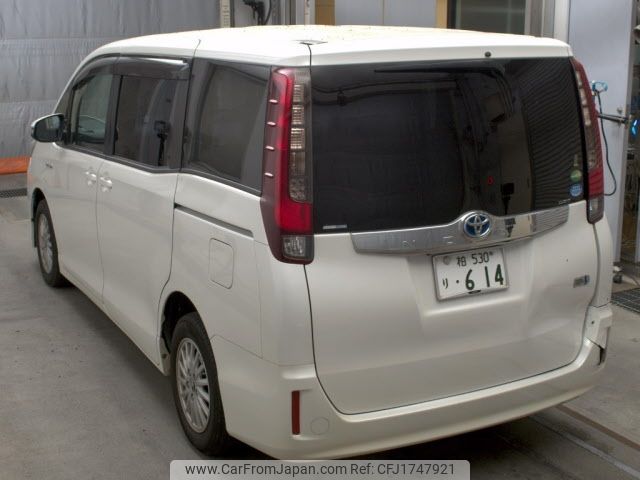 toyota noah 2015 CFJ1747921 image 2
