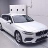 volvo v60 2019 CFJ1736088 image 1