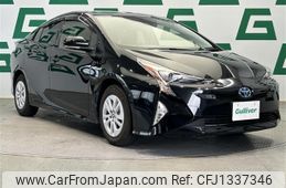 toyota prius 2018 CFJ1337346