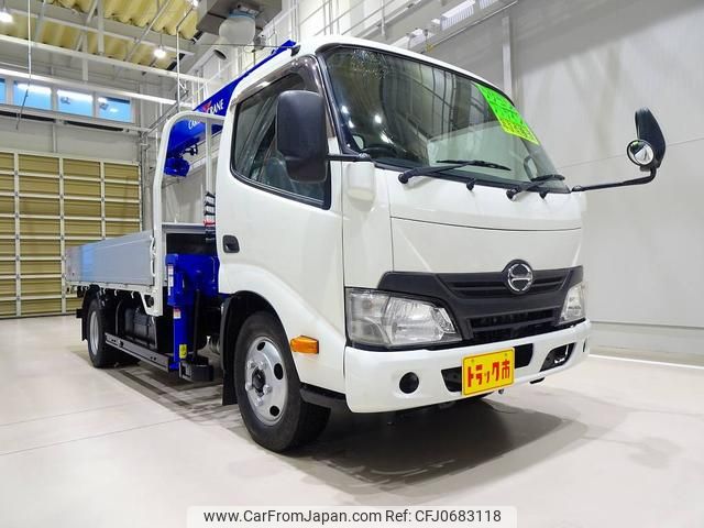 hino dutro 2017 GOO_NET_EXCHANGE_1230336A30241127W001 image 2