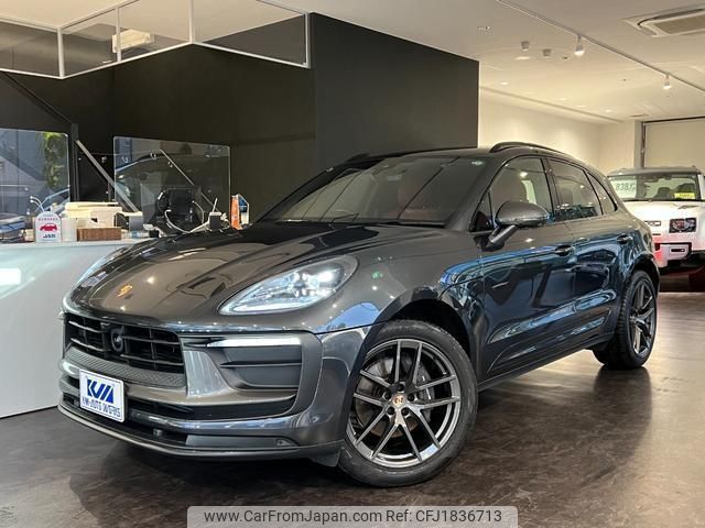 porsche macan 2023 CFJ1836713 image 1