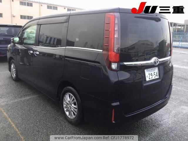 toyota esquire 2015 CFJ1778972 image 2