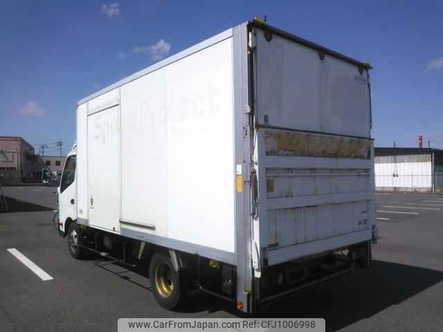 toyota dyna-truck 2013 CFJ1006998 image 2