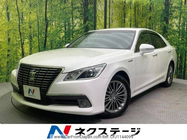 toyota crown 2013 -TOYOTA--Crown DAA-AWS210--AWS210-6015736---TOYOTA--Crown DAA-AWS210--AWS210-6015736- image 1