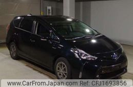 toyota prius-α 2017 CFJ1693856