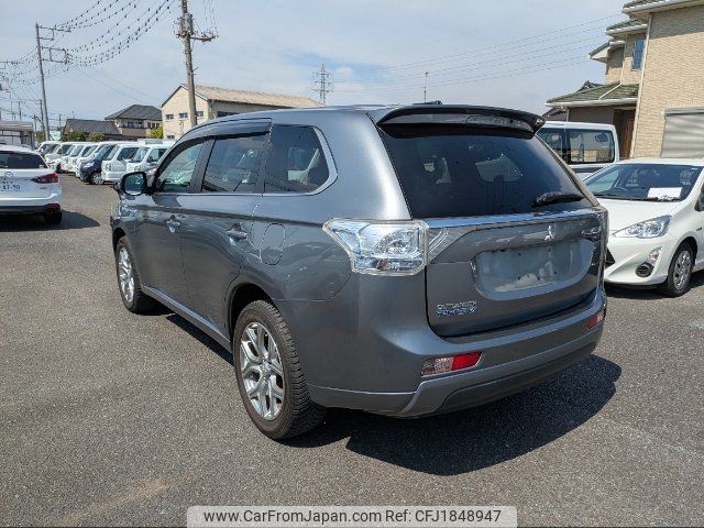 mitsubishi outlander-phev 2013 CFJ1848947 image 2