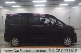 toyota voxy 2008 NIKYO_LA81414