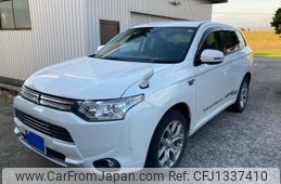 mitsubishi outlander-phev 2014 -MITSUBISHI--Outlander PHEV DLA-GG2W--GG2W-0101582---MITSUBISHI--Outlander PHEV DLA-GG2W--GG2W-0101582-
