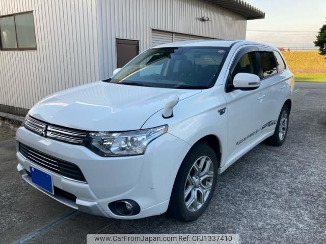 mitsubishi outlander-phev 2014 -MITSUBISHI--Outlander PHEV DLA-GG2W--GG2W-0101582---MITSUBISHI--Outlander PHEV DLA-GG2W--GG2W-0101582- image 1