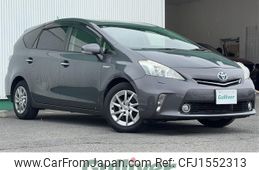 toyota prius-α 2013 CFJ1552313