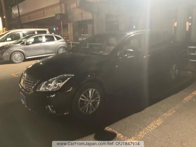 toyota crown 2011 CFJ1847914 image 2