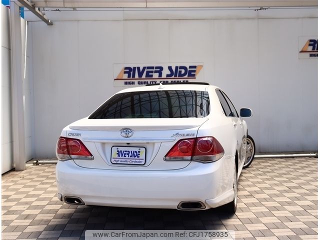 toyota crown 2010 CFJ1758935 image 2