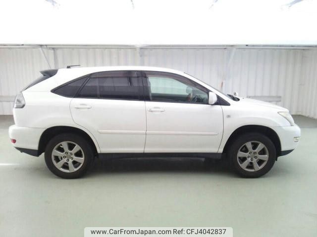 Used Toyota Harrier 2003 Mar Cfj4042837 In Good Condition For Sale