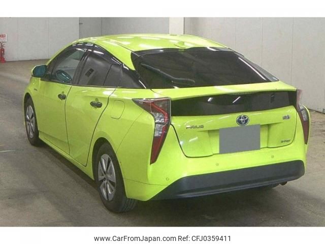 toyota prius 2016 quick_quick_DAA-ZVW55_8016686 image 2