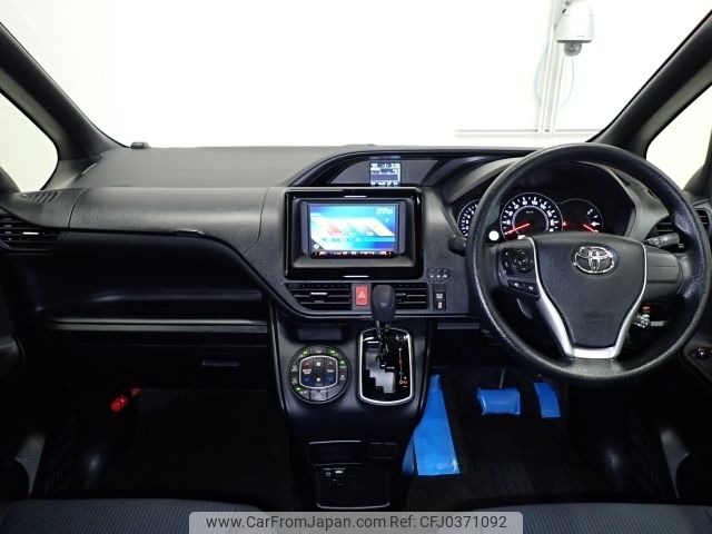 toyota voxy 2018 -TOYOTA--Voxy DBA-ZRR80G--ZRR80-0439379---TOYOTA--Voxy DBA-ZRR80G--ZRR80-0439379- image 2