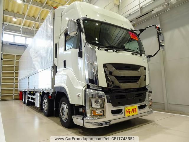 isuzu giga 2025 CFJ1743552 image 2