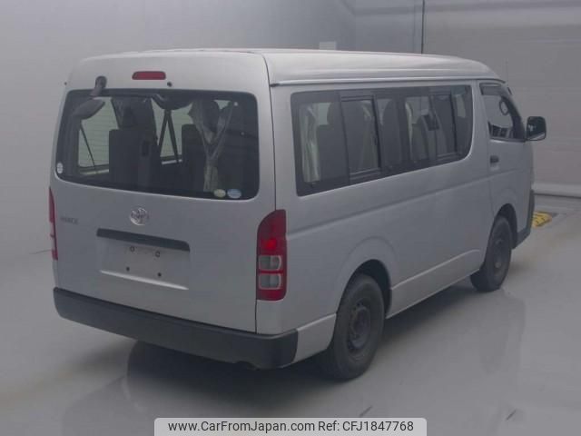 toyota hiace-wagon 2010 CFJ1847768 image 2