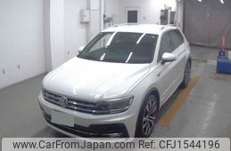 volkswagen tiguan 2019 CFJ1544196