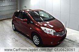 nissan note 2013 NIKYO_QX72377